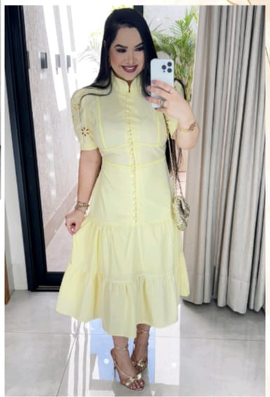 Vestido Bosrdado no LInho